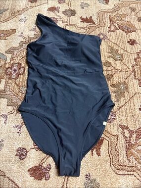 Summersalt ruched sidestroke bathing suit in black 6